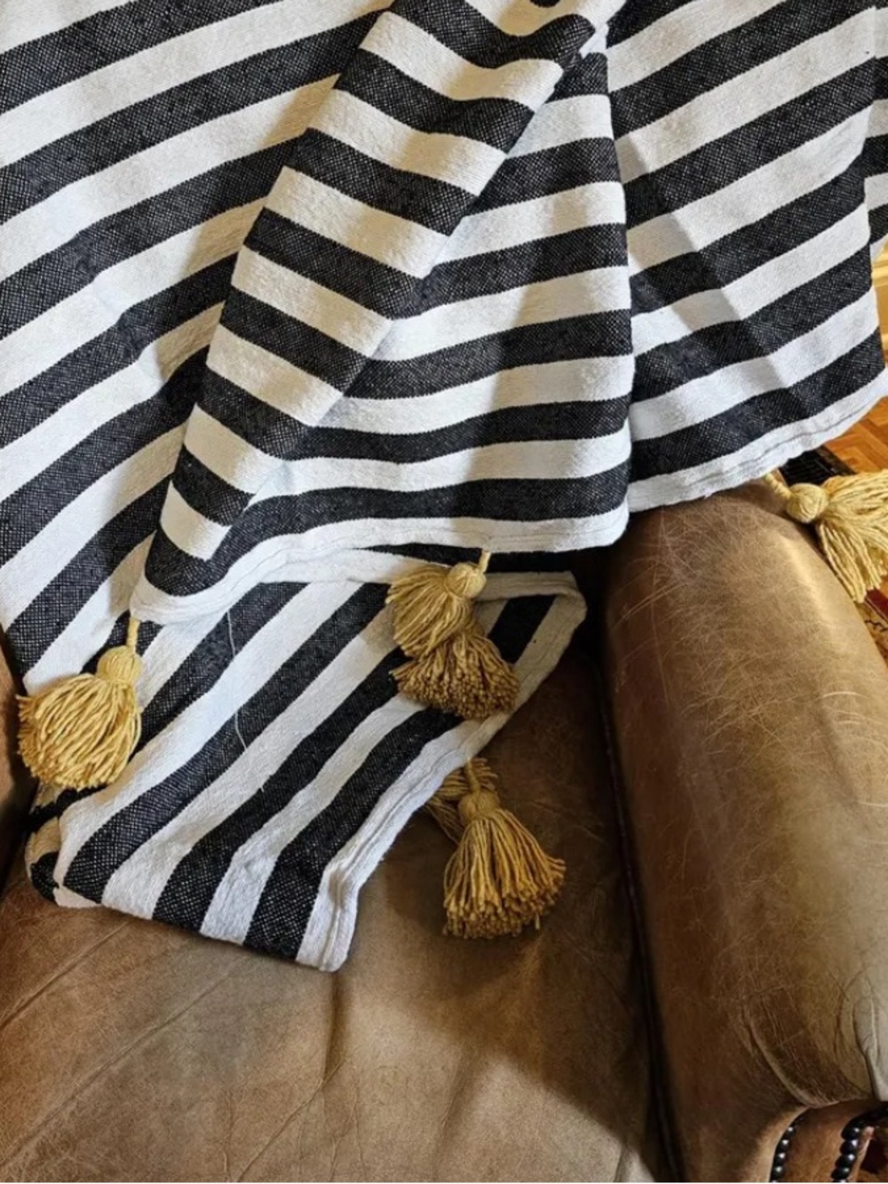 NWT Cotton black and white blanket with mustard yellow pompoms - Picture 5 of 11